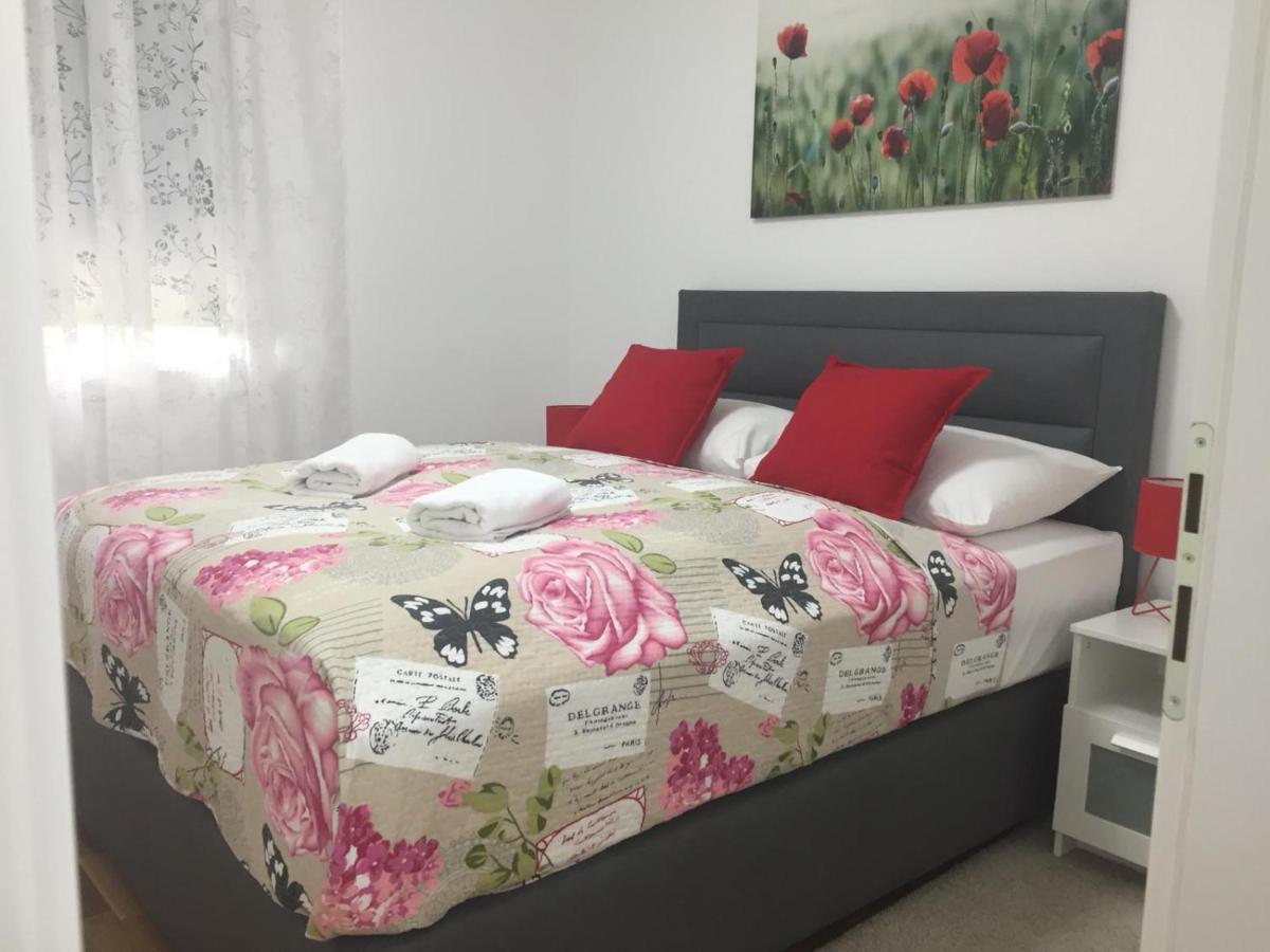 West Residence Luxury Apartment- Parking In Garage Zagreb Buitenkant foto